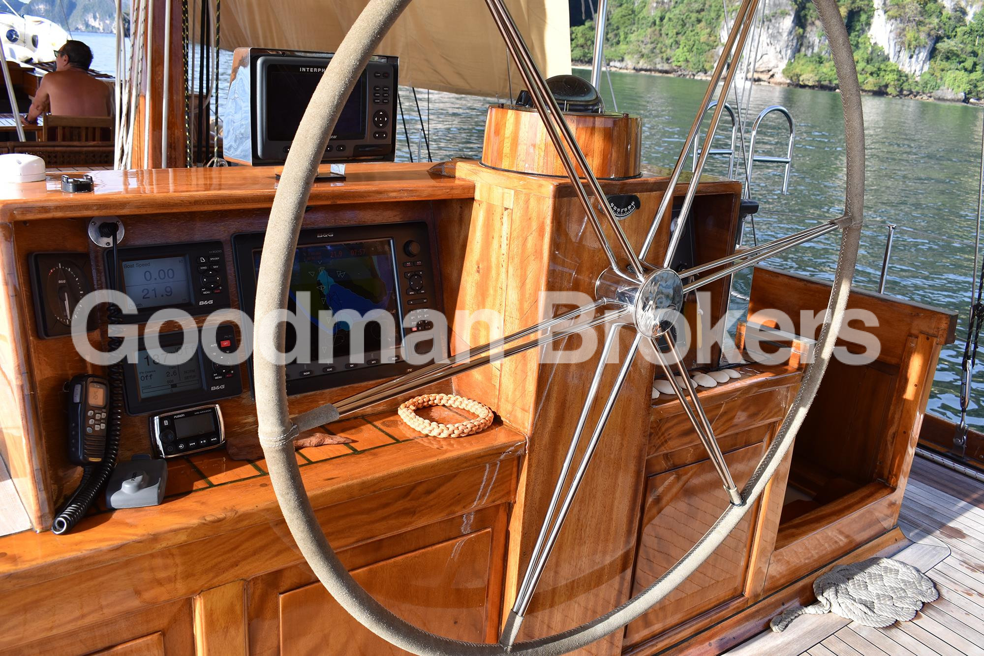 Marconi ketch