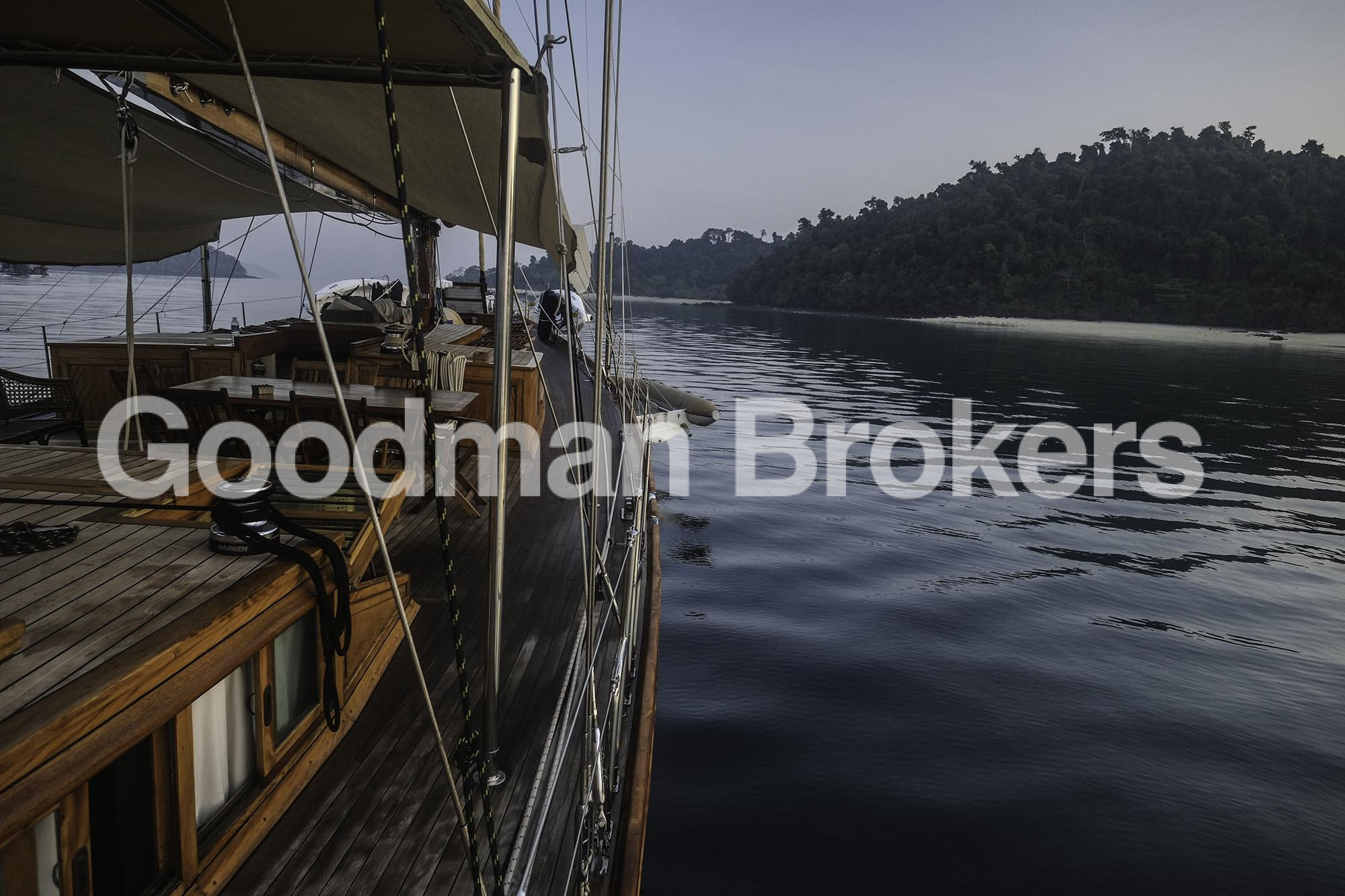 Marconi ketch